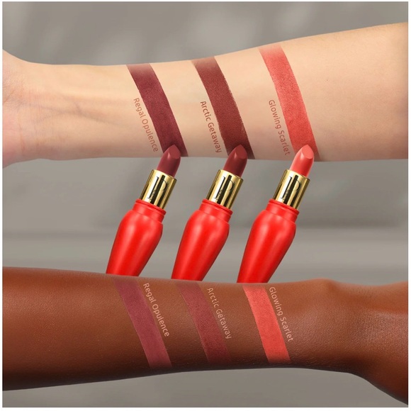 Predire Paris La Prestige Arctic Getaway Lipstick - Picture 4 of 4